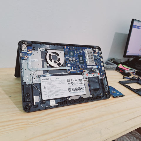 Consertamos Notebook Samsung NP350XAA-XF4BR veja as fotos do reparo