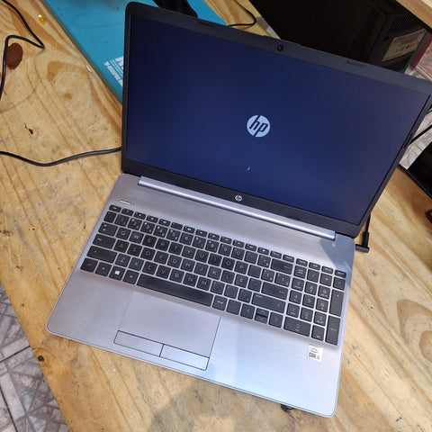 Troca de Teclado Notebook HP 256 G8 em Guarulhos - SP