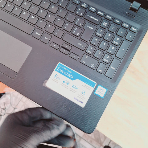 Troca de Tela notebook Samsung NP300E5L Guarulhos