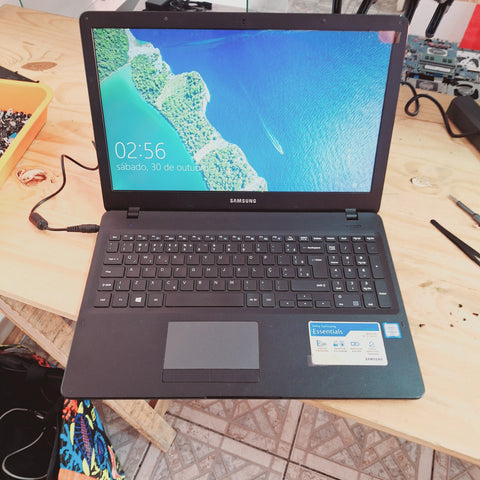 Troca de Tela notebook Samsung NP300E5L Guarulhos