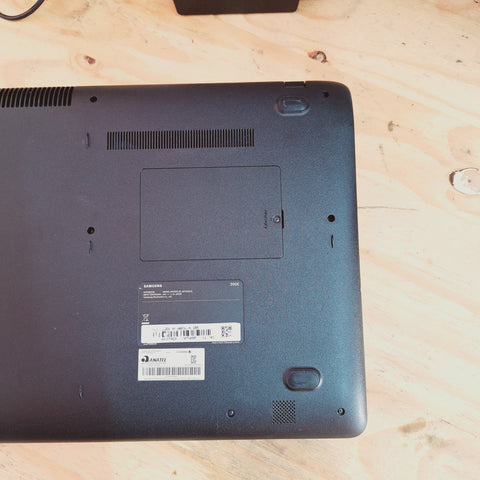 Troca de Tela notebook Samsung NP300E5L Guarulhos