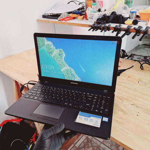 Troca de Tela notebook Samsung NP300E5L Guarulhos