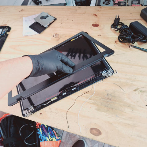 Troca de Tela notebook Samsung NP300E5L Guarulhos